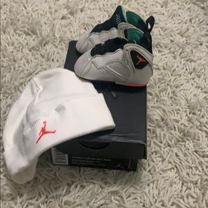 Jordan 7 Retro With Bonus Hat